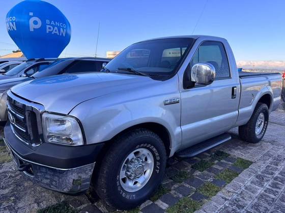 FORD F-250 4.2 XL 4X2 CS TURBO INTERCOOLER DIESEL 2P MANUAL FORD F-250 4.2 XL 4X2 CS TURBO INTERCOOLER DIESEL 2P MANUAL